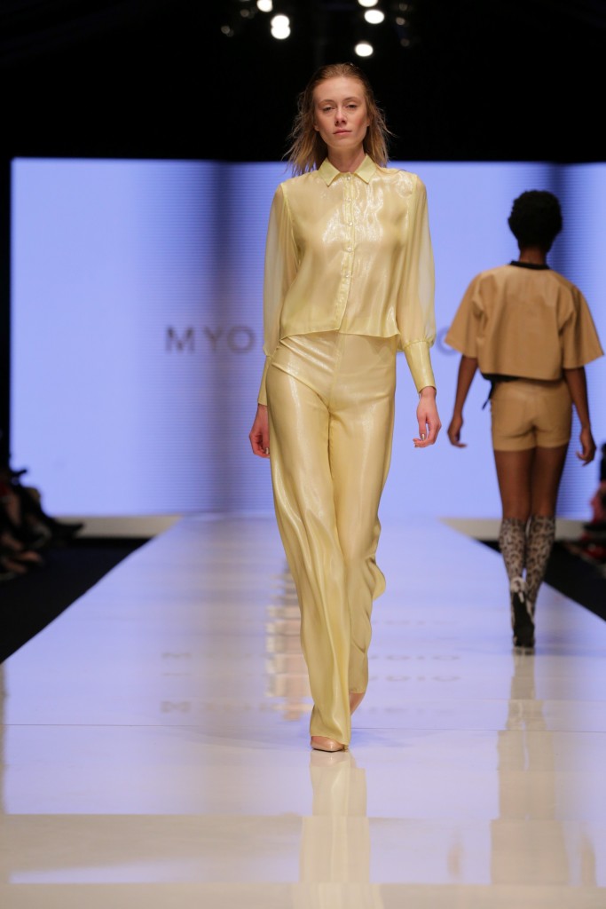 אביתר מייאור ל-STUDIO MYOR | שבוע האופנה תל אביב 2018 | צילום: אבי ולדמן